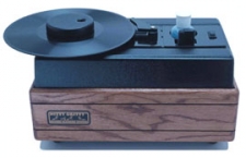 Nitty Gritty Record Master 2 record cleaning machine - Oak Cabinet